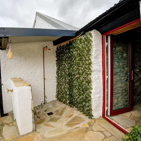 Margaret's Cabin, Log With Hot Tub & Bay View, Carrigart * לטרקני