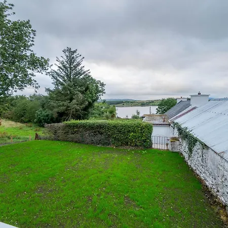 Apartmán Margaret's Cabin, Log With Hot Tub & Bay View, Carrigart
