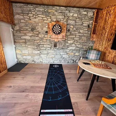 Margaret's Cabin, Log With Hot Tub & Bay View, Carrigart * Letterkenny