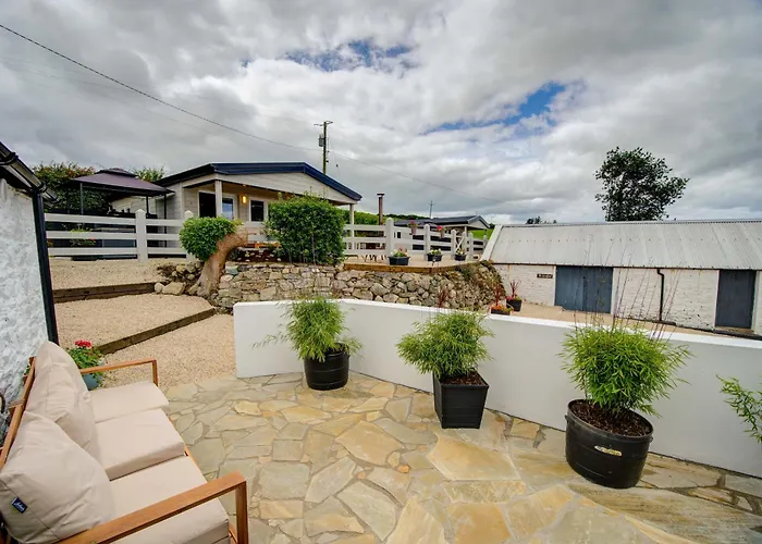 Luxury Log With Private Hot Tub & Sea Views * Letterkenny