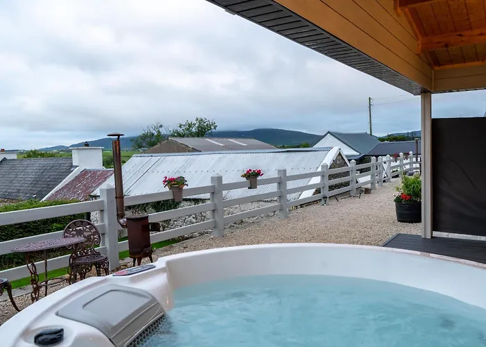 Apartament Luxury Log With Private Hot Tub & Sea Views