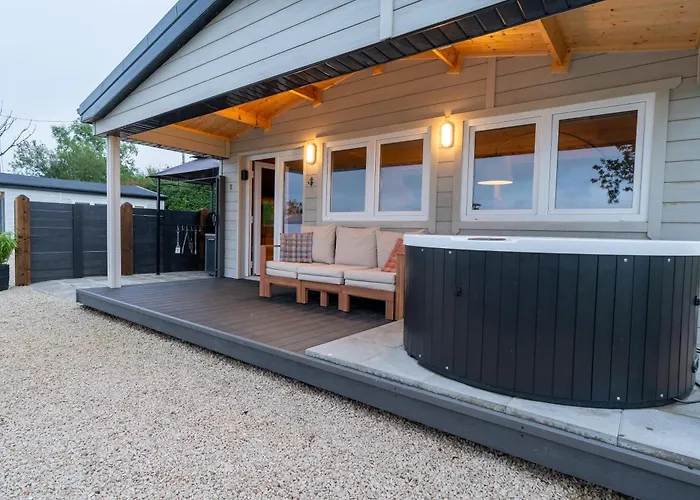 Apartament Luxury Log With Private Hot Tub & Sea Views *