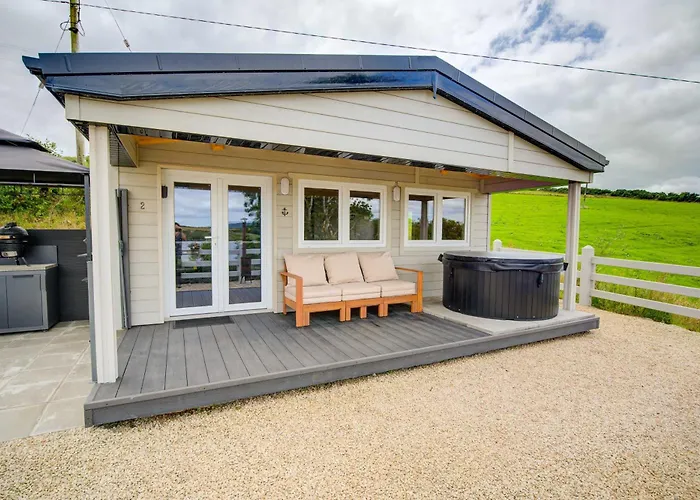 Luxury Log With Private Hot Tub & Sea Views Apartament *